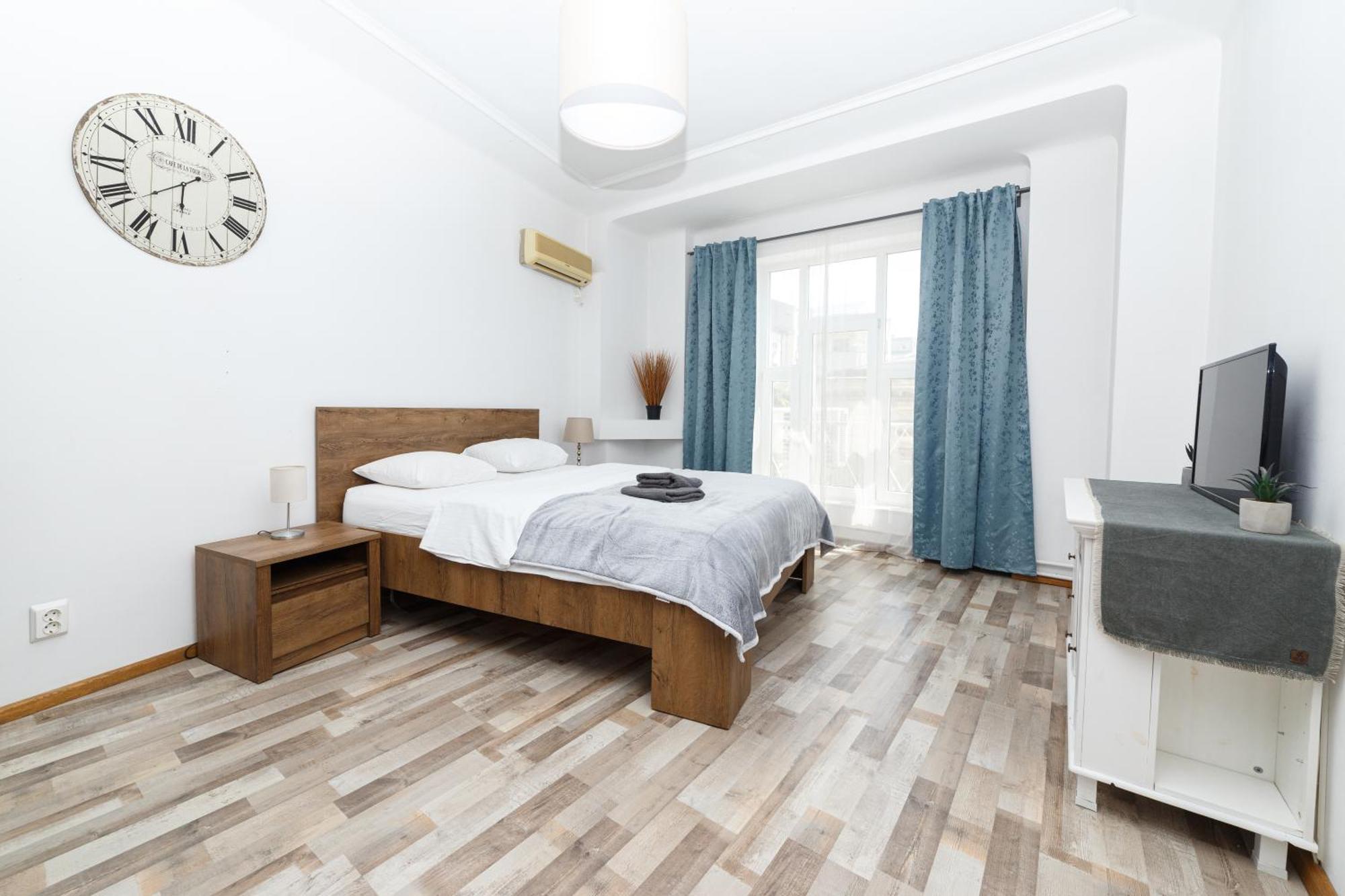 Color Apartments Blanari Street Bucureşti Exterior foto
