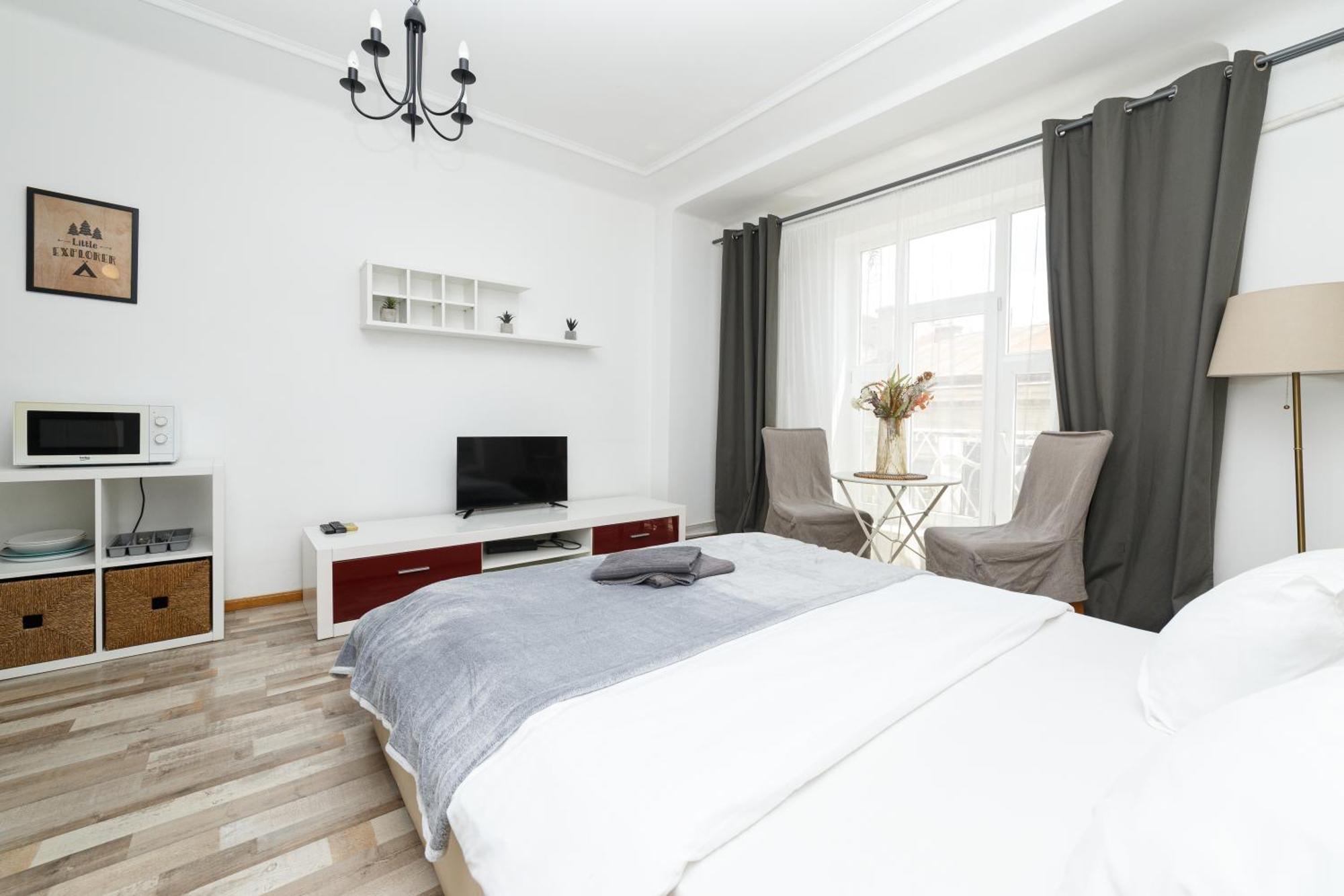 Color Apartments Blanari Street Bucureşti Exterior foto