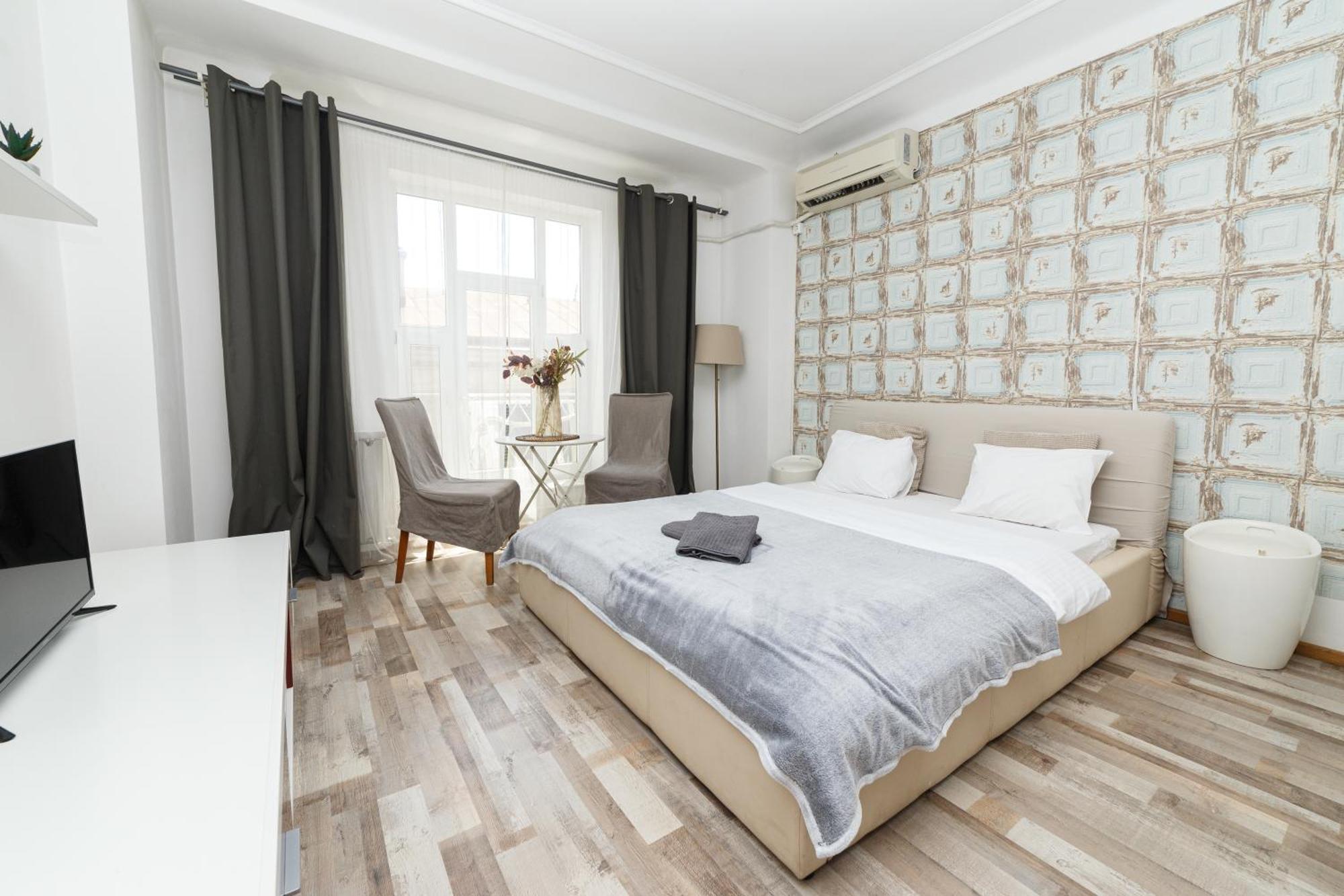 Color Apartments Blanari Street Bucureşti Exterior foto