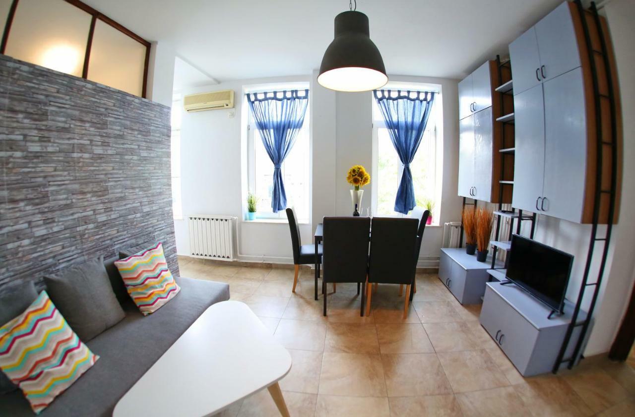 Color Apartments Blanari Street Bucureşti Exterior foto