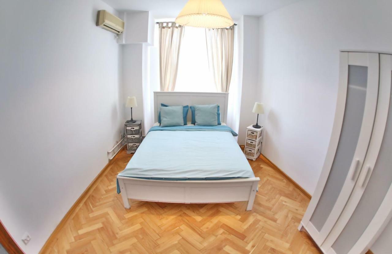 Color Apartments Blanari Street Bucureşti Exterior foto