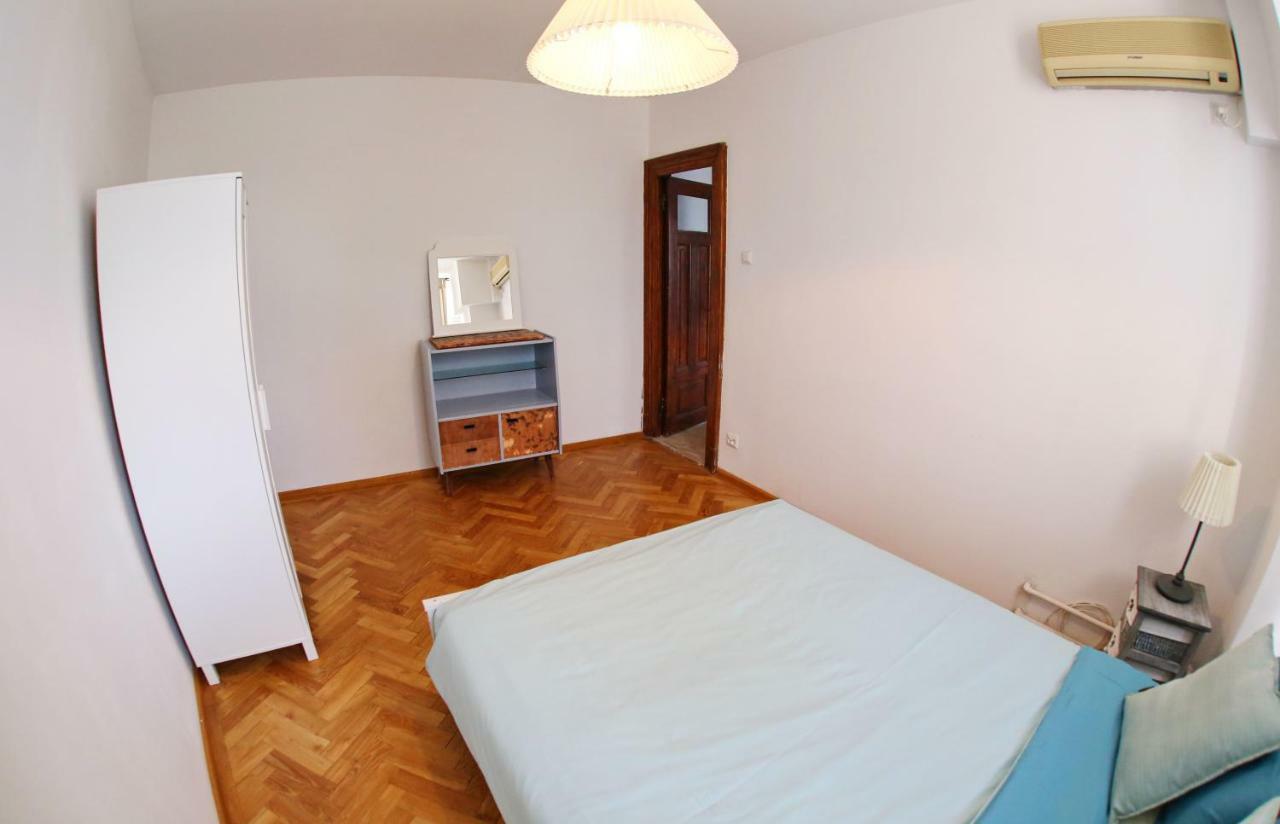 Color Apartments Blanari Street Bucureşti Exterior foto